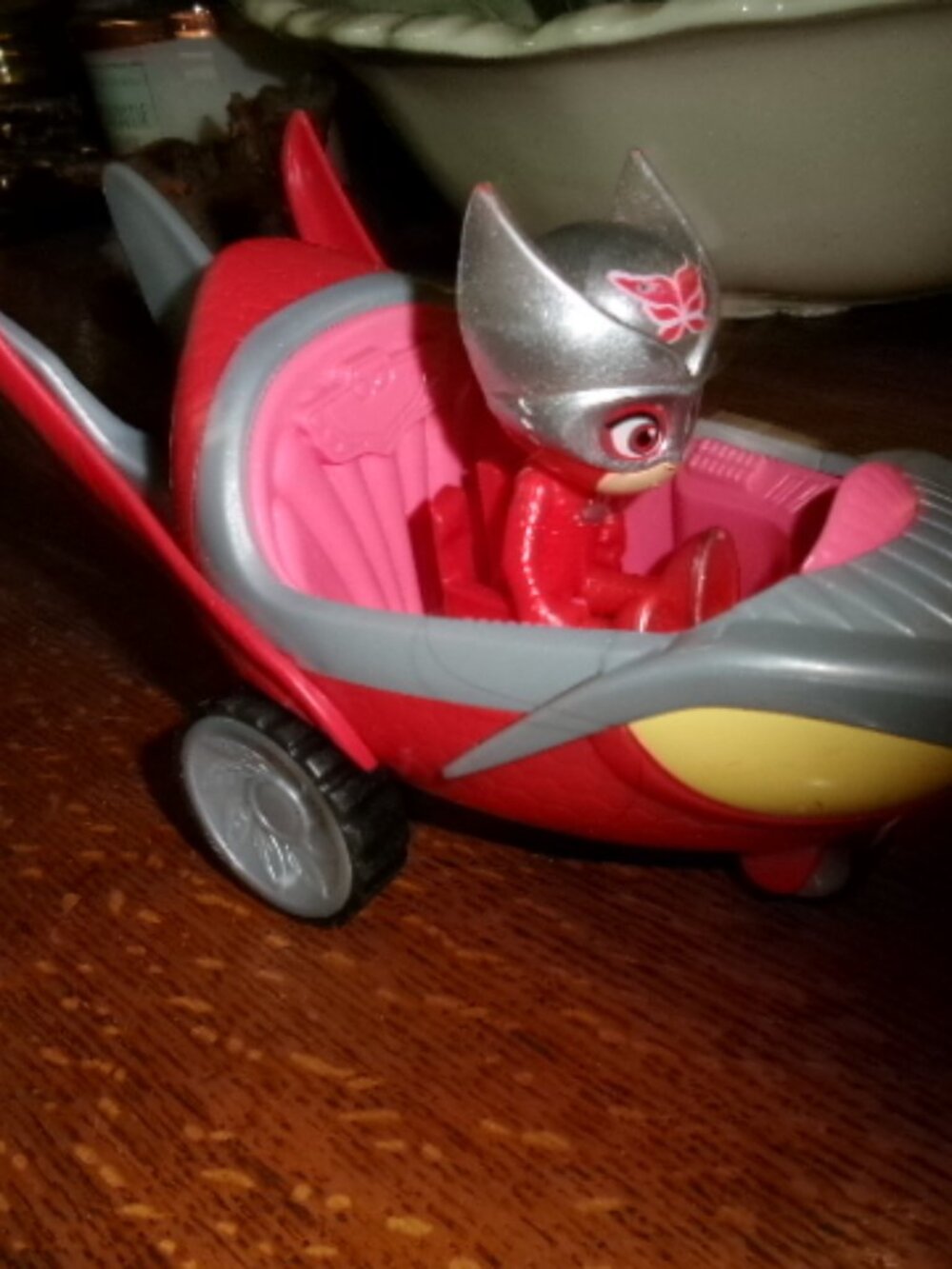 PJ MASK OWLETTE VEHICLE AND FIGURE WITH SILVER HELMET